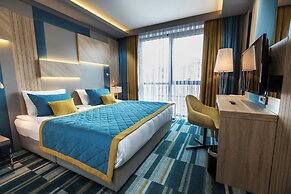 İzz Otel