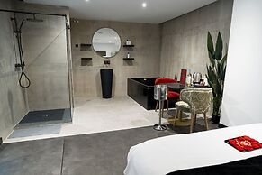 Mad Rooms