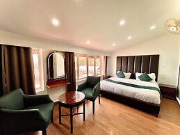 Hotel Roshie Mall Road Mussoorie