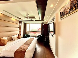Hotel Roshie Mall Road Mussoorie