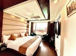 Hotel Roshie Mall Road Mussoorie