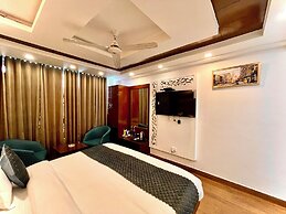 Hotel Roshie Mall Road Mussoorie