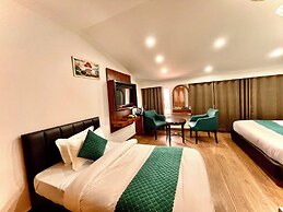 Hotel Roshie Mall Road Mussoorie