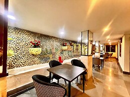Hotel Roshie Mall Road Mussoorie