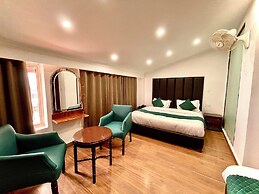 Hotel Roshie Mall Road Mussoorie