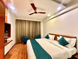 Hotel Roshie Mall Road Mussoorie