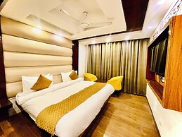 Hotel Roshie Mall Road Mussoorie