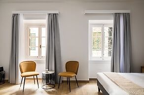 Casa Milonopoulos by Konnect, Studio & Main House