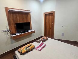 New Bhabani Hotel