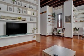 Inviting flat near the city centre