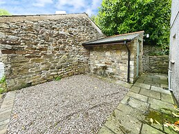 3 Chapel Square