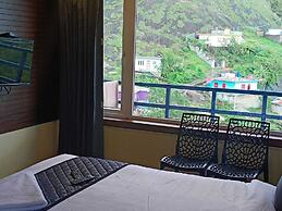 MISTY VALLEY INN