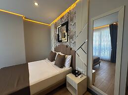 Fourpoints Airport Hotel