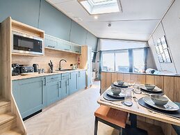 Skylight Stargazer - Billing Aquadrome