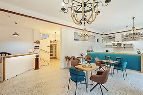 Hotel Subra Atrium