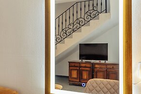 Hotel Subra Atrium