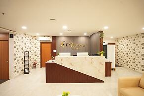 Elite Hotel HITECH