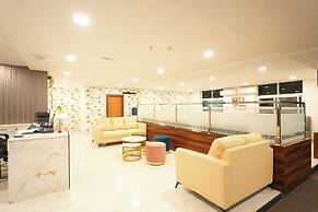 Elite Hotel HITECH