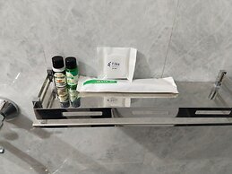 Elite Hotel HITECH