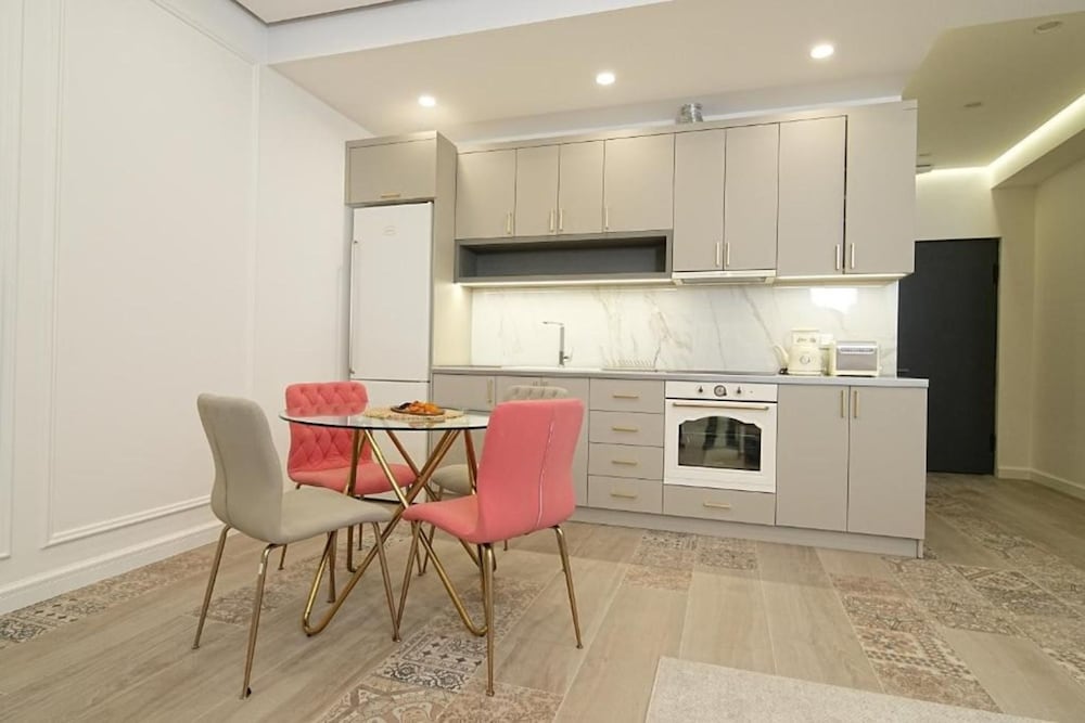 Luxury 2BR apartment in the center