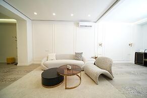 Luxury 2BR apartment in the center