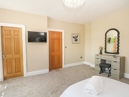 Meadow Manor And Spa