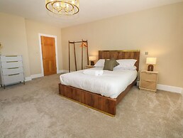 Meadow Manor And Spa
