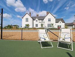 Meadow Manor And Spa