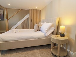 Meadow Manor And Spa