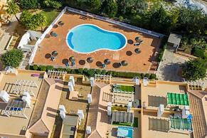 Terrace and Pool Royal Cabanas Golf 5