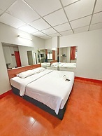 Malee Guesthouse & Restaurant