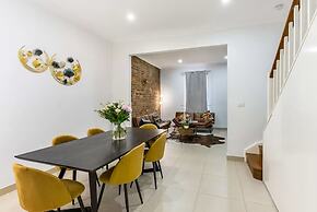 3BR Retro Escape ICC & Darling Harbour
