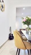 3BR Retro Escape ICC & Darling Harbour