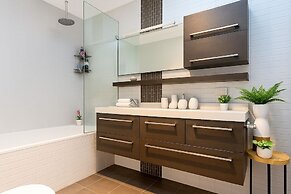 3BR Retro Escape ICC & Darling Harbour