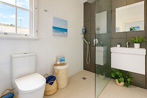 3BR Retro Escape ICC & Darling Harbour