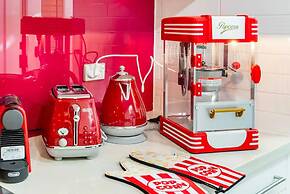 3BR Retro Escape ICC & Darling Harbour