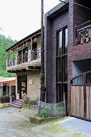 Mocha Chalet