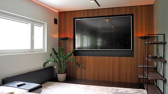 Suite with Sauna & Jacuzzi in Kamppi