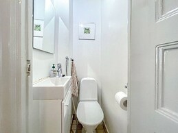 5 Room Apartment by the Esplanade Park