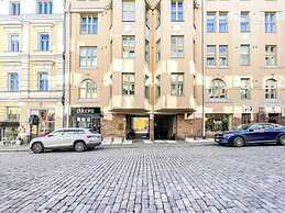 5 Room Apartment by the Esplanade Park