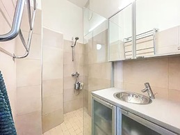 5 Room Apartment by the Esplanade Park