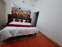 Geetatri Luxury Homestay