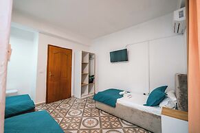 KURTI Hotel