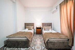 KURTI Hotel