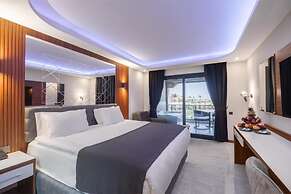Club Robinhood Hotel