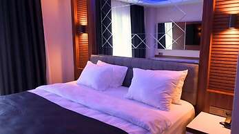 Club Robinhood Hotel