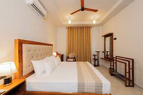 Ivory Resort Dikwella