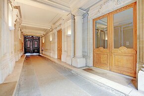 Charming Apartment - 4BR -10p- Madeleine