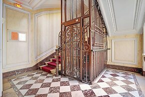 Charming Apartment - 4BR -10p- Madeleine