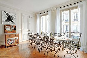Charming Apartment - 4BR -10p- Madeleine